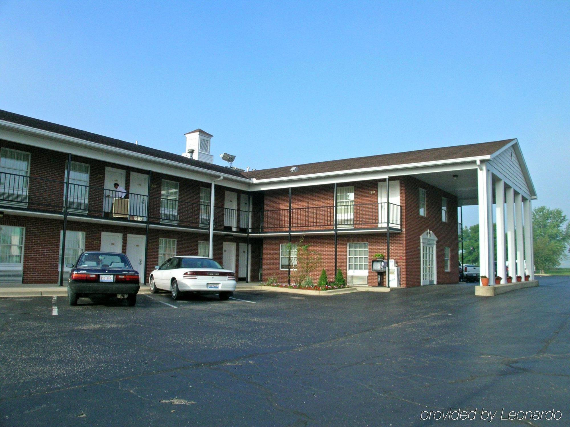 First Heritage Inn Rantoul Eksteriør billede